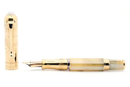 Aurora Pope gold plated cap fountain pen Aurora Pope gold plated cap fountain pen