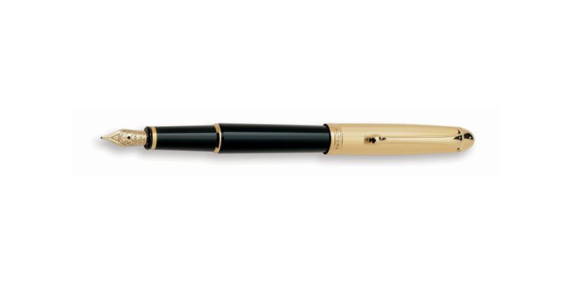 Aurora 88 gold cap cartridge fountain pen