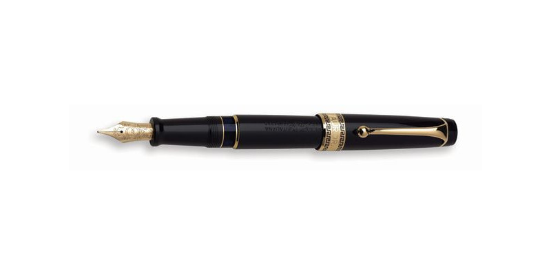 Aurora Optima black gold trim fountain pen
