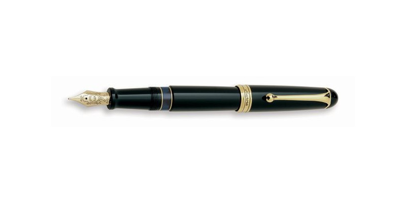 Aurora 88 gold trim piston fountain pen