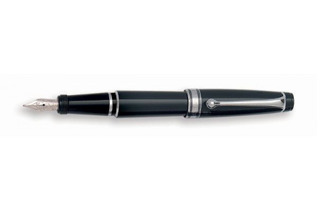 Aurora Optima mini black fountain pen Aurora Optima mini black fountain pen