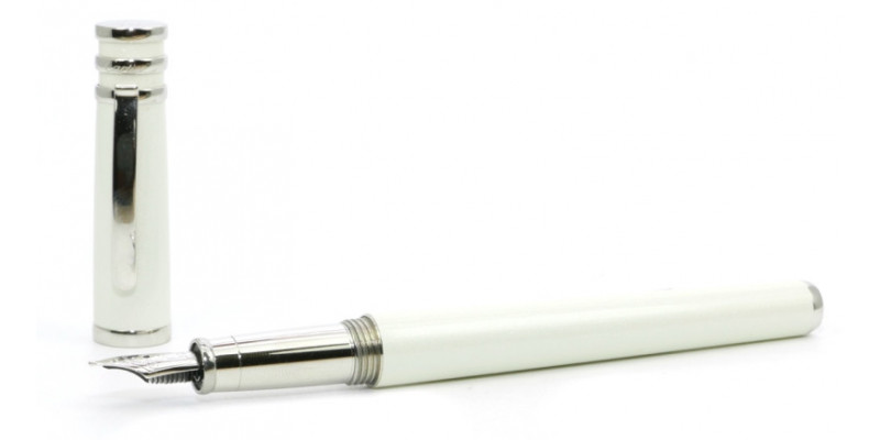 Cartier Trinity godron white fountain pen