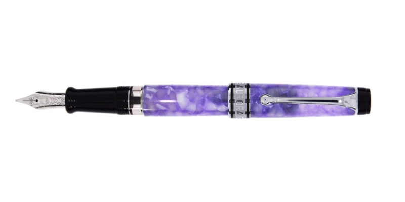 Aurora Optima 365 lilac fountain pen