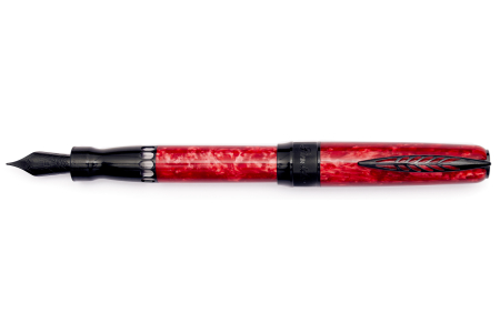 Pineider La Grande Bellezza Rock red fountain pen