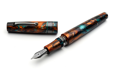 Leonardo Officina Italiana Supernova 2023 ruthenium trim fountain pen