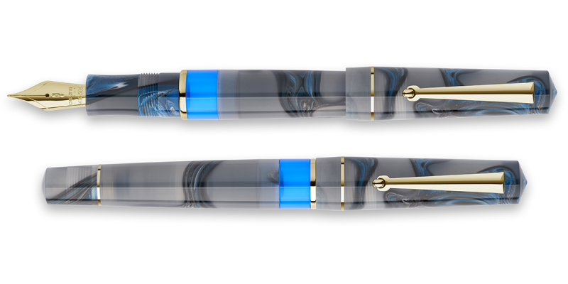 Delta Dune Reflex gold trim fountain pen