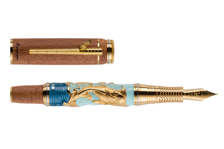 Montegrappa Ernest Hemingway The Old Man and the Sea gold plated trim fountain pen Montegrappa Ernest Hemingway The Old Man and the Sea fountain pen