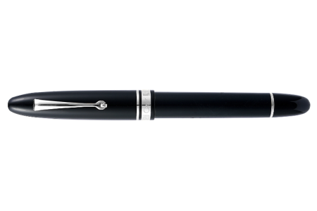 Omas Ogiva Black rhoudium trim fountain pen Omas Ogiva Black rhoudium trim fountain pen