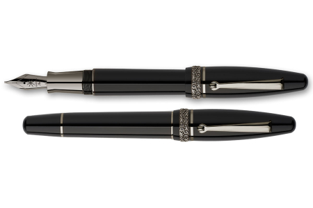 Maiora Golden Age Black ruthenium trim fountain pen