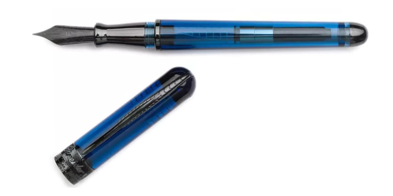 Pineider Avatar UR Demo Black Sky Blue fountain pen