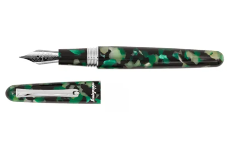 Montegrappa Elmo 01 Special Edition Emerald Green fountain pen