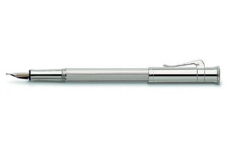 Graf von Faber-Castell Classic platinum fountain pen Graf von Faber-Castell Classic platino stilografica