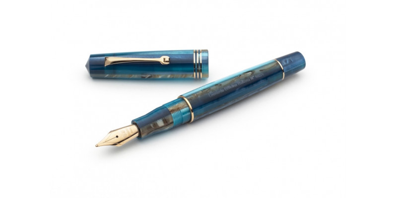 Leonardo Officina Italiana Momento Zero blue Hawaii gold trim fountain pen